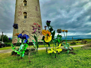 Flower sculptures made from recycled and donated materials by Alison Bailey-Smith